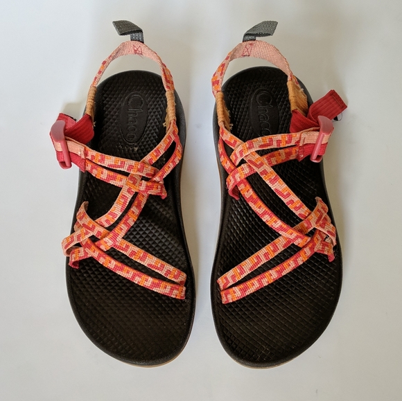 chacos size 4